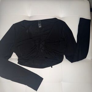 Forever 21 Black Long Sleeve Cropped Top